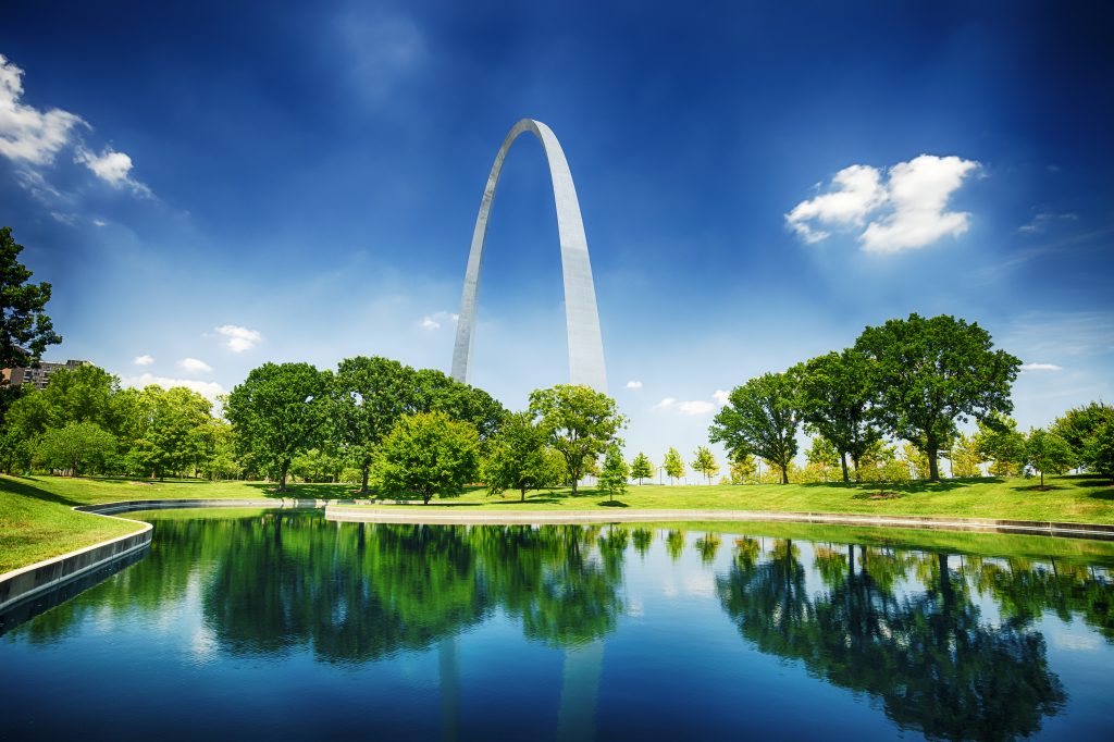 The Gateway Arch in downtown St. Louis, Missouri - Leisure Travel Enterprises 