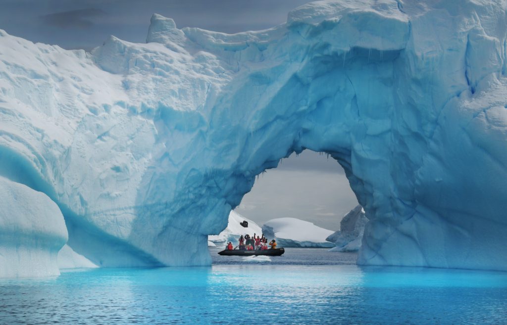 Antarctic tourists on cruise - Leisure travel Enterprises 